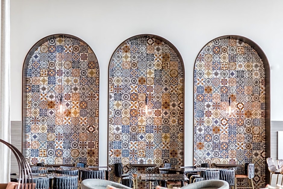 The Cassara Carlsbad, Tapestry Collection By Hilton