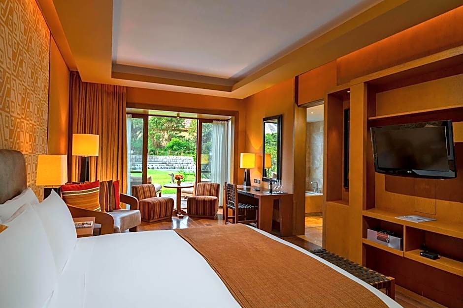 Photo 1 of 7 of Deluxe Grand 1 King Bed, Terrace