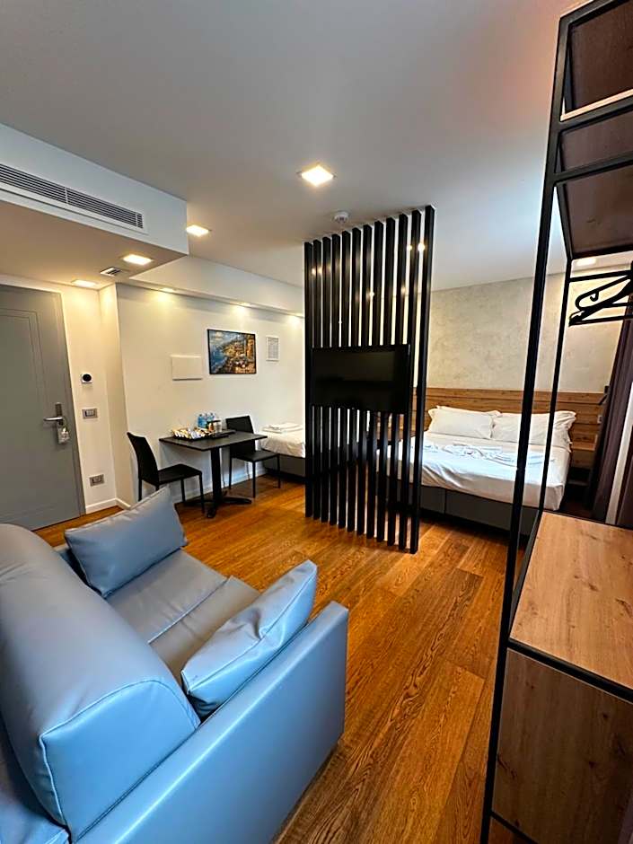 GRANDI 32 Boutique Residence