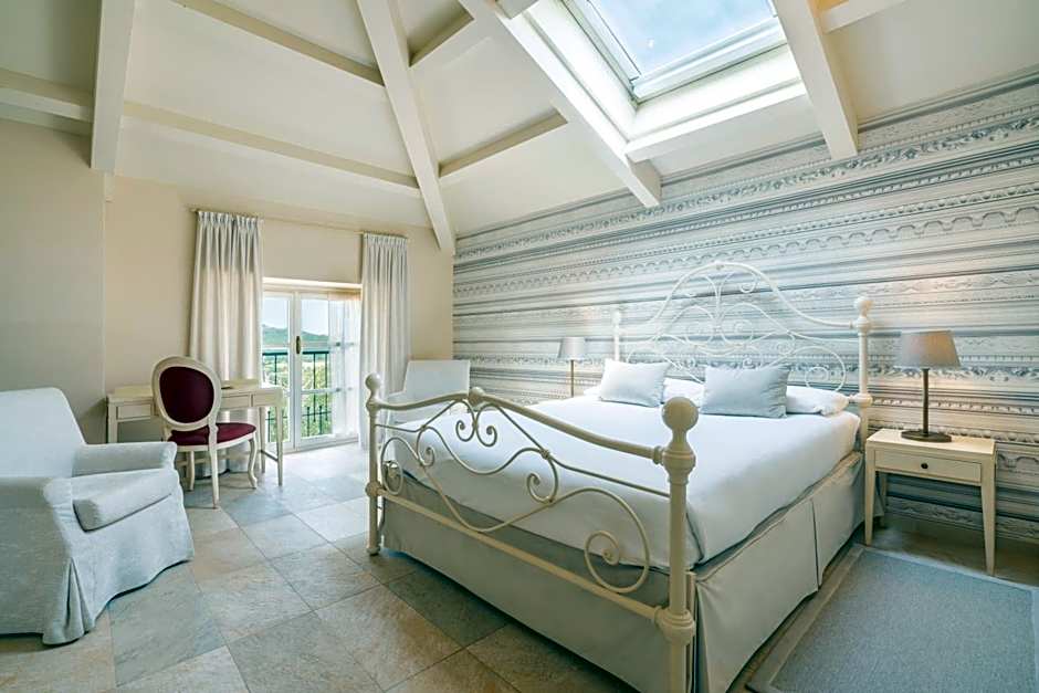 Spinerola Hotel in Cascina & Restaurant Uvaspina