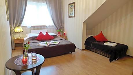 Triple Room with Private Bathroom