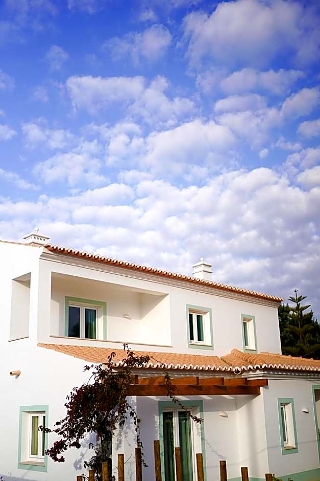 Birds of Paradise - Boutique Surf Lodge