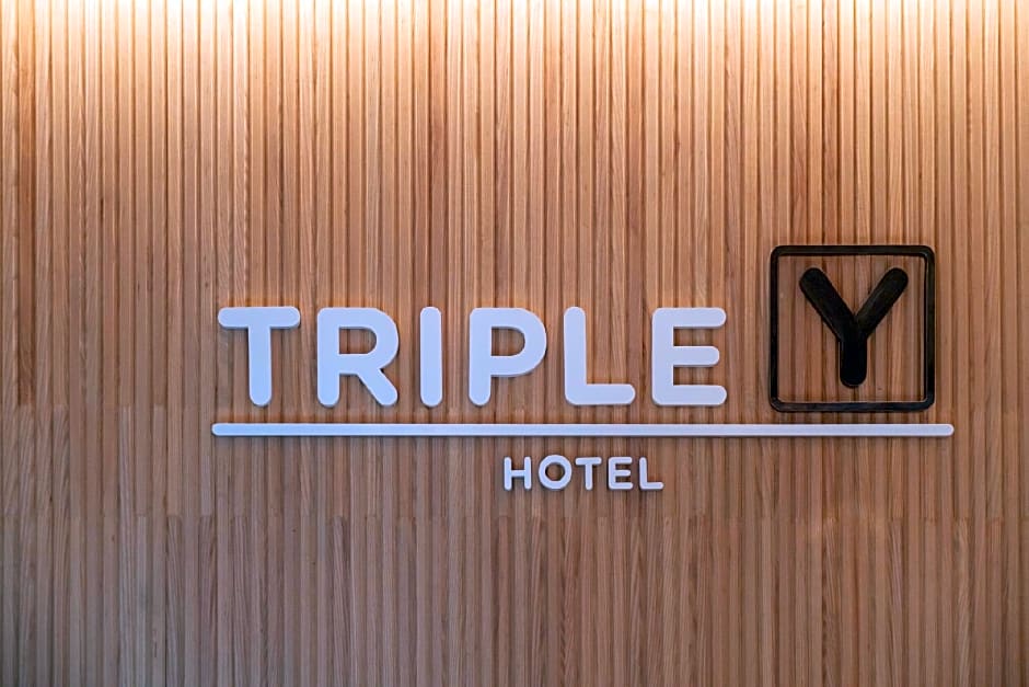 Triple Y Hotel