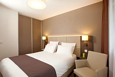 Premium One-Bedroom Apartment