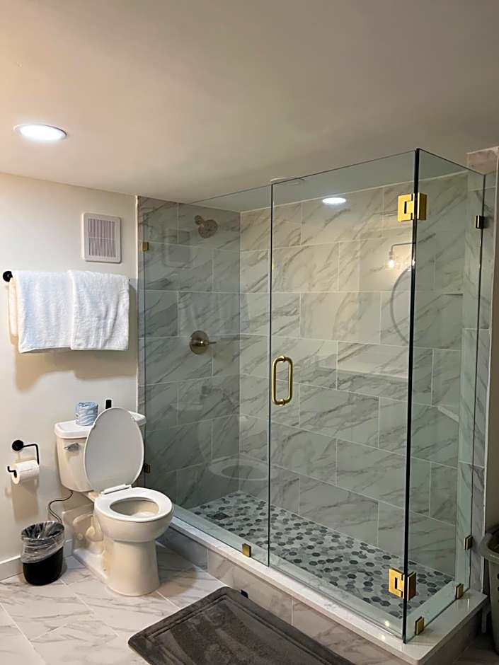 Beach Front Relaxing get away on beautiful Destin Emerald coast