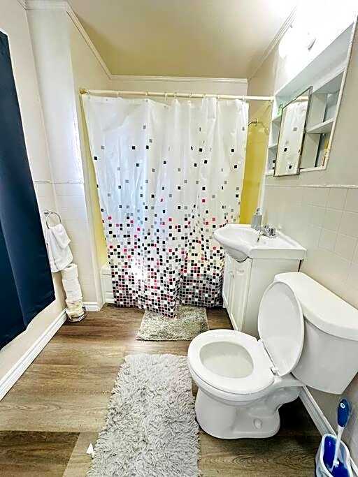 A Quiet and decent 2 Bedroom apartment