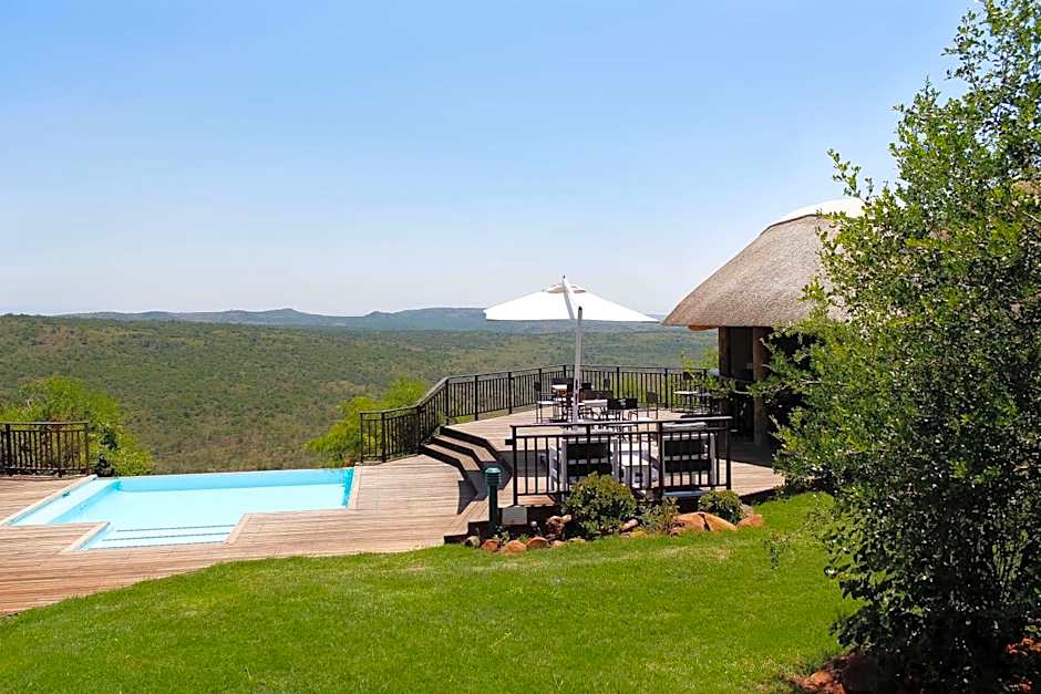 Umzolozolo Private Safari Lodge & Spa
