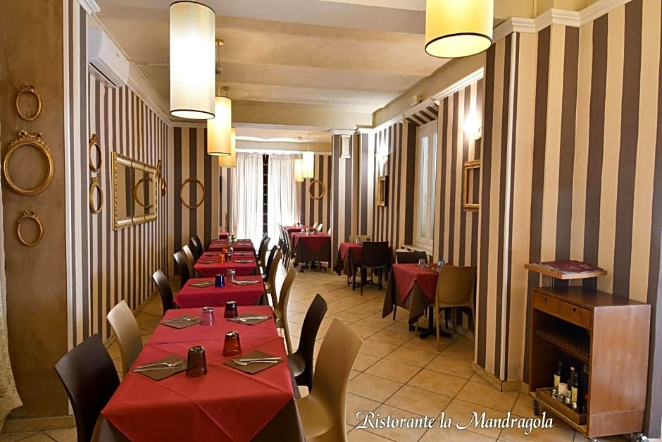 Hotel Innocenti