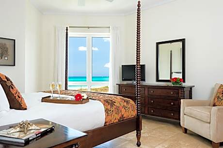 Luxury Two-Bedroom Suite - Oceanfront