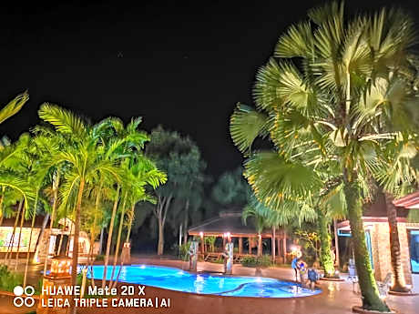 RS Phong Riverside Resort