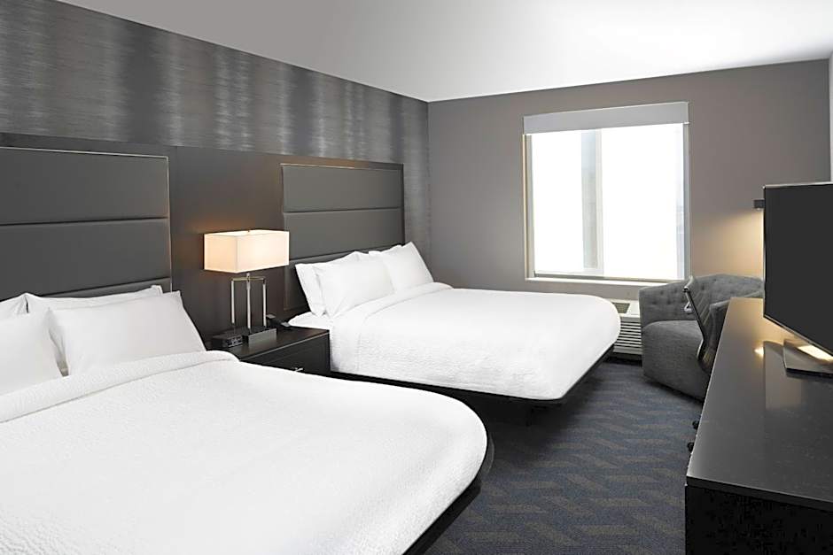 Photo 1 of 7 of 2 Queen Beds Guestroom
