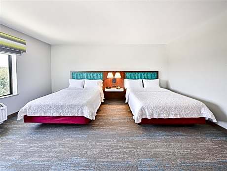 Queen Room with Two Queen Beds - Mobility and Hearing Access/Non-Smoking
