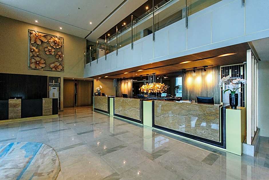 Zuri Hotel