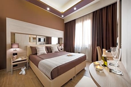 Two Connecting Rooms (3 Adults)