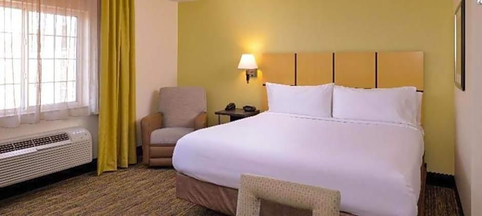 Candlewood Suites Bloomington-Normal By IHG