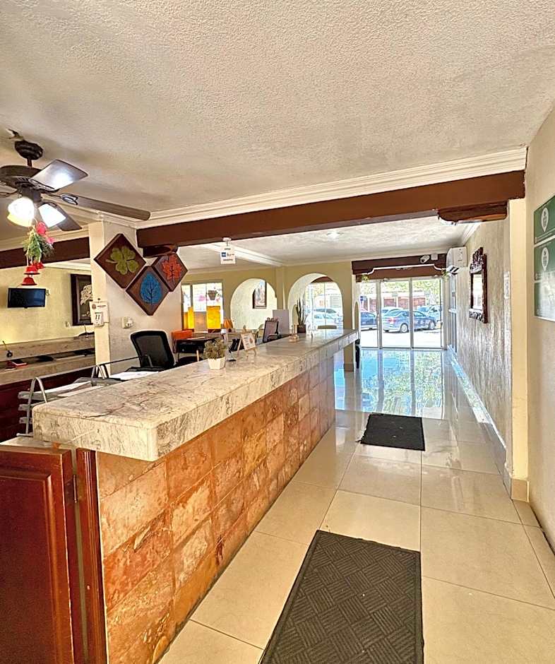 Suites Cancun Center