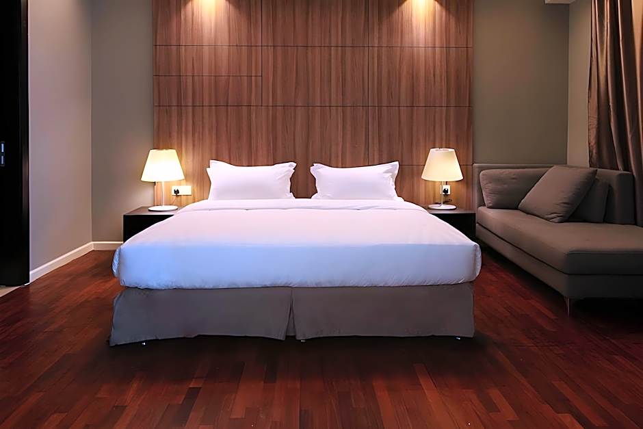 The Shore Hotel & Residences