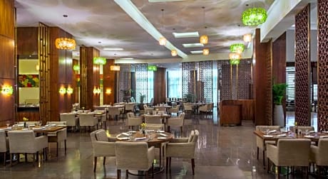 Bay La Sun Hotel and Marina