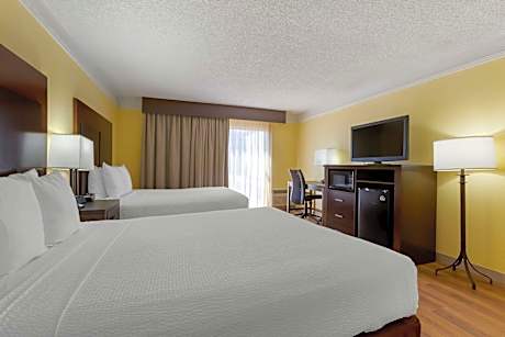 Best Western Plus Phoenix Goodyear Inn