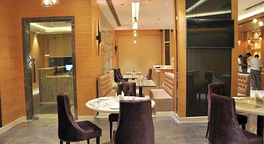 Hotel Maple Grand