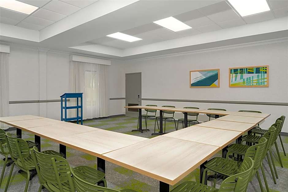 Spark by Hilton Rahway