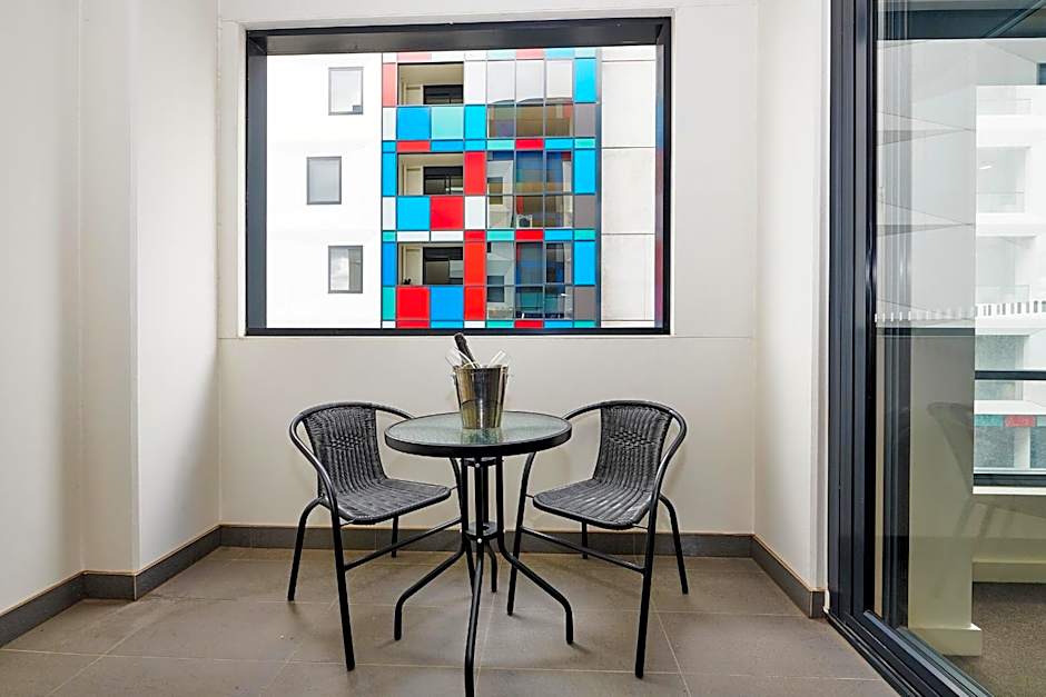 Melbourne Knox Central Apartment Hotel