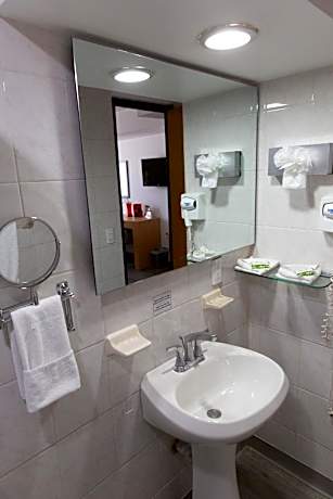 Suite with Two Double Beds - Non-Smoking