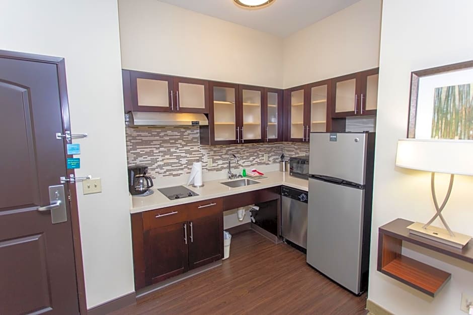 Staybridge Suites Bowling Green, an IHG Hotel