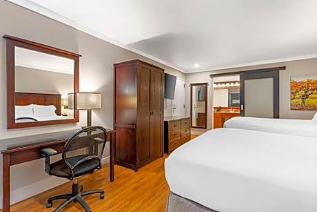 Queen Room with Two Queen Beds