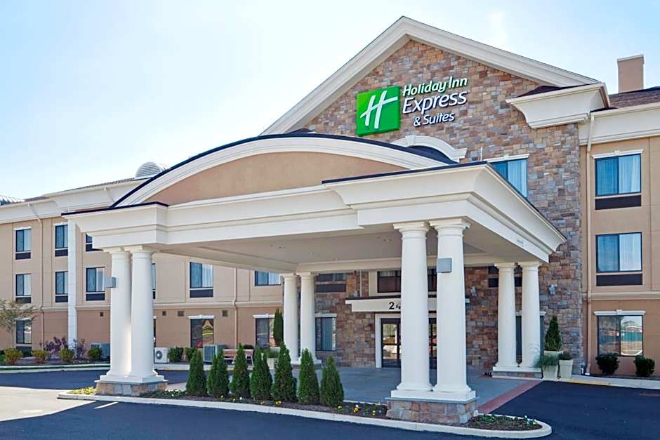 Holiday Inn Express Hotel & Suites Warminster-Horsham By IHG