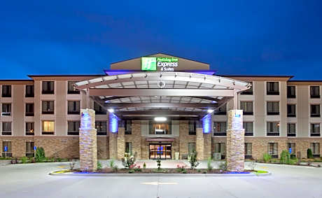 Holiday Inn Express & Suites St Louis Airport by IHG