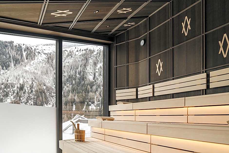 ARPURIA l 4 Star Superior l Adults Only