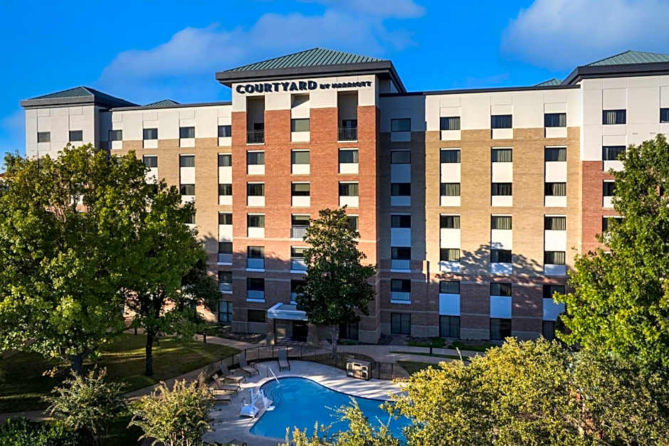 Courtyard by Marriott Dallas Addison/Quorum Drive