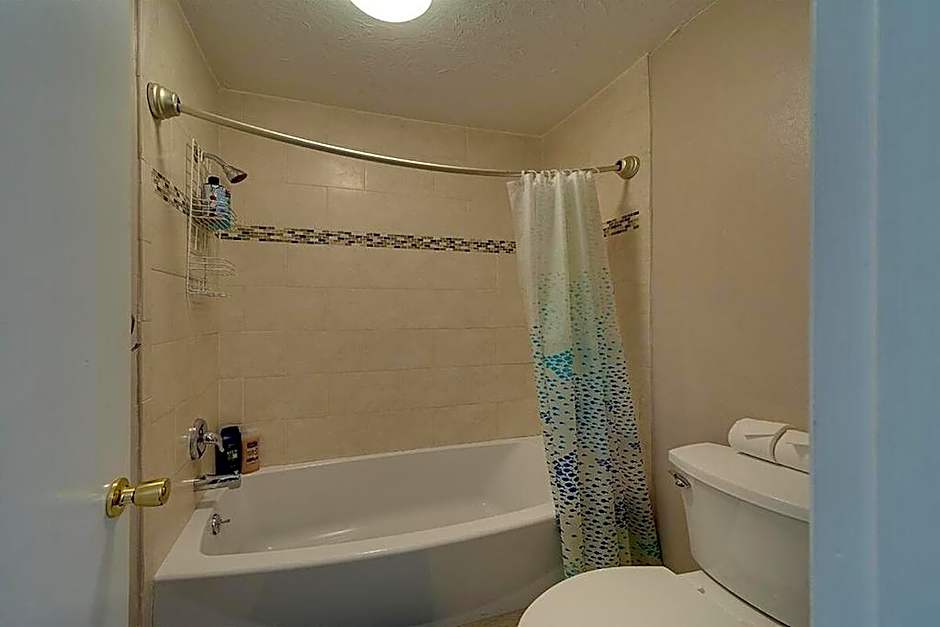 Siesta Key Beach - 2 Bedroom - 3 Beds - 3 Bathroom Duplex with Heated Swimming Pool