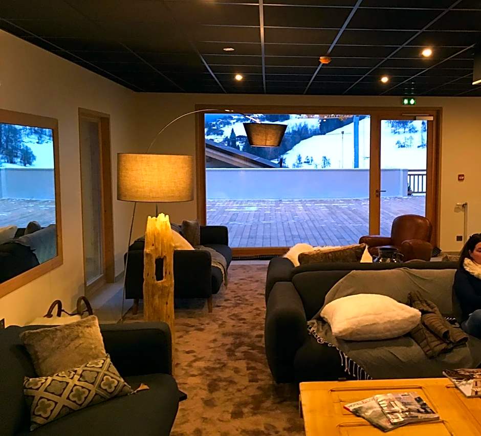 Luxury 2 Bedroom Apartment with view of Mont Blanc