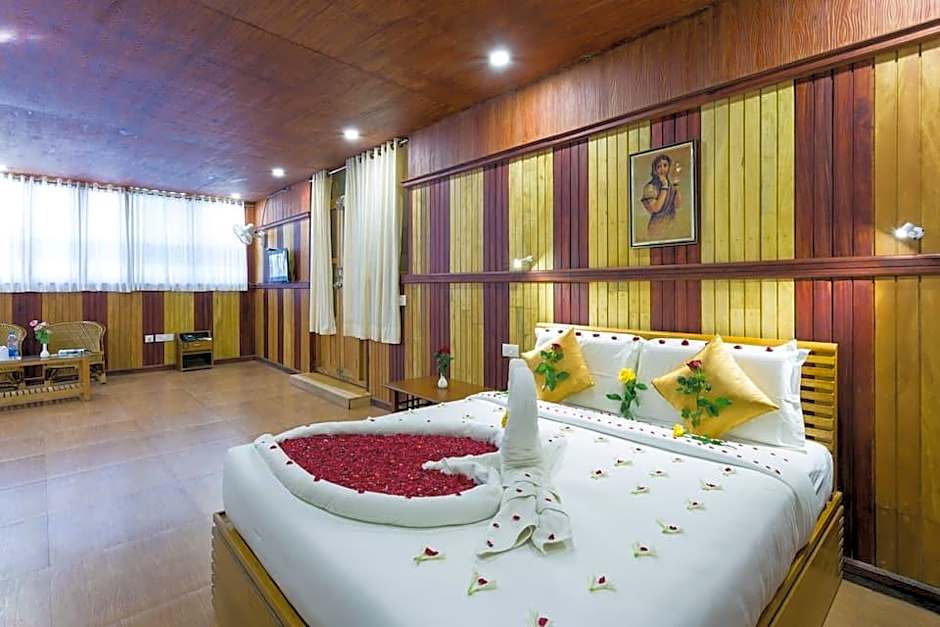 At Wood Resort Munnar