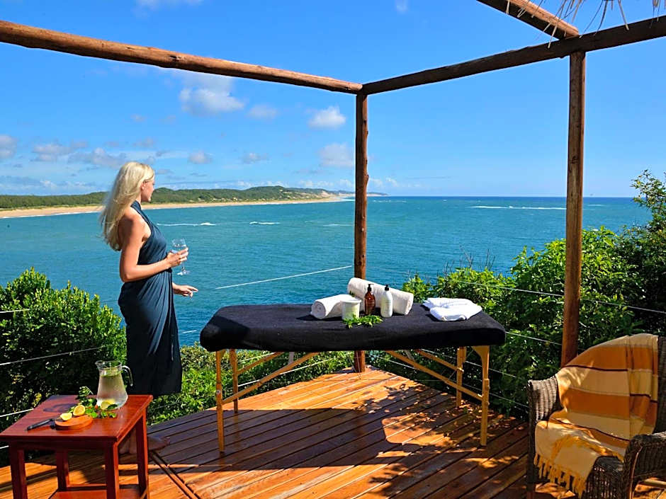 Machangulo Beach Lodge