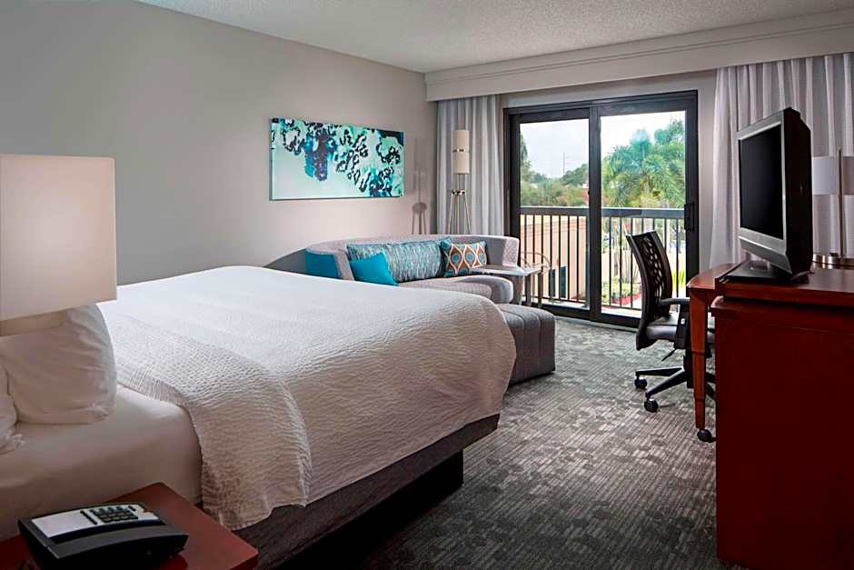 Sonesta Select Boca Raton Town Center