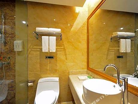 Vienna Hotel (Wanfenglin Airport Branch, Xingyi)