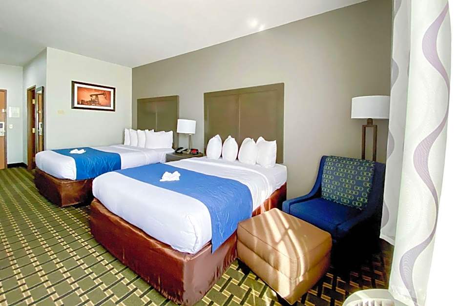 Photo 1 of 4 of Executive 2 Queen Beds Suite
