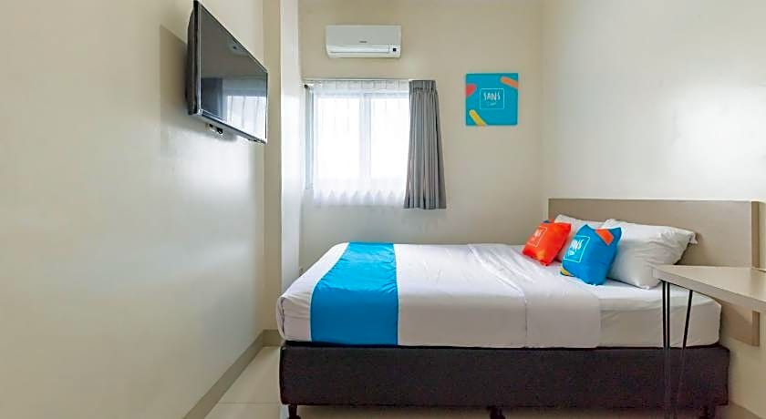 RedDoorz @ Malabar Street