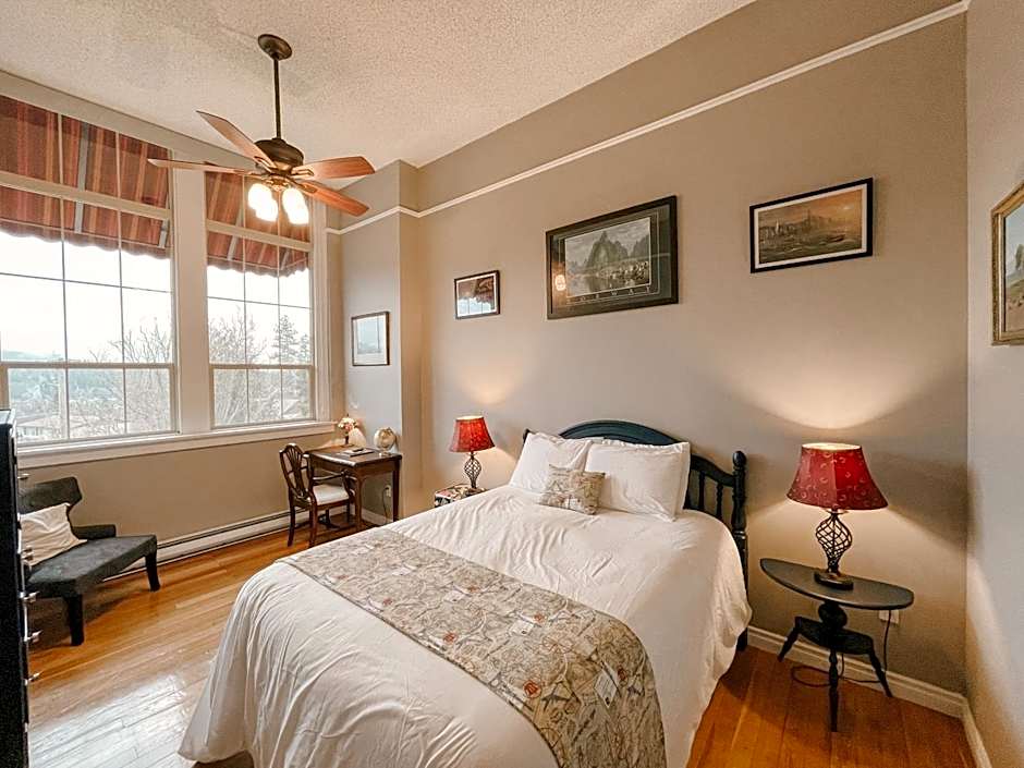 Northside School Bed & Breakfast