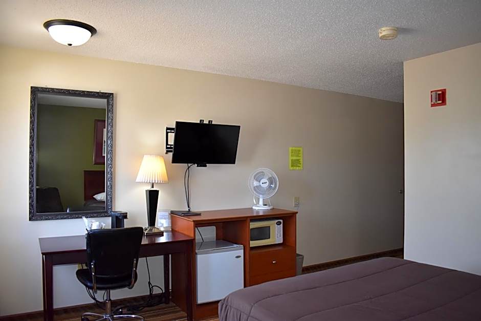 Heartland Hotel & Suites