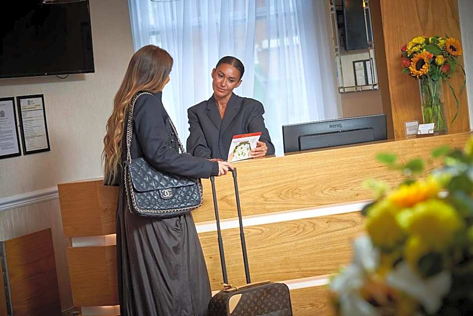 Kingston Theatre Hotel