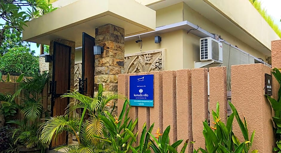 Villa Kumuda by Nakula