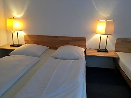 Family Room (4 Adults)