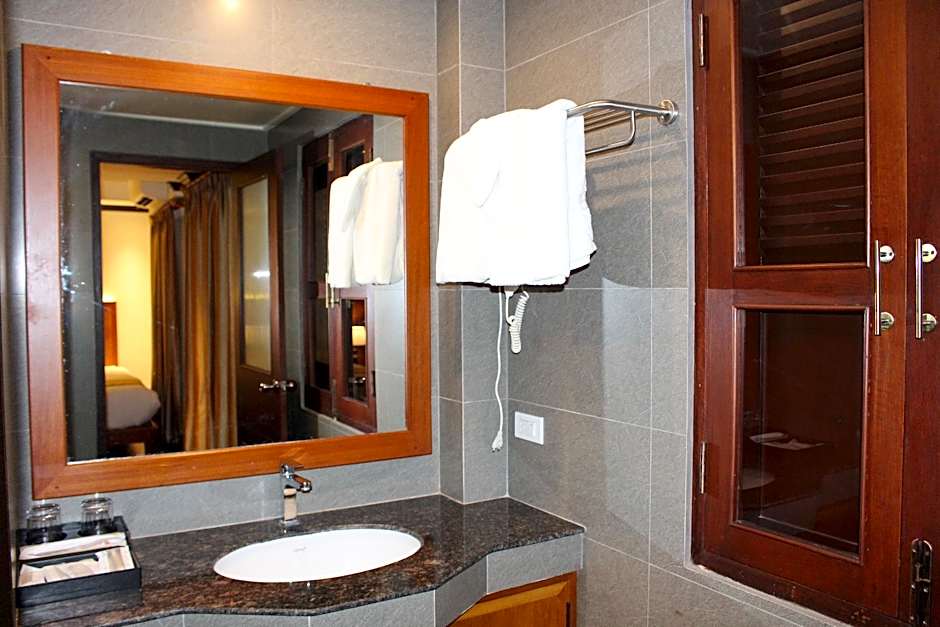 LUX Hotel