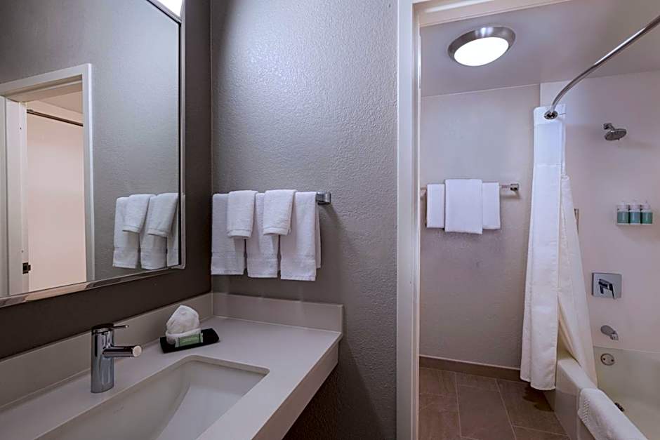 Courtyard by Marriott Dallas Plano Parkway at Preston Road