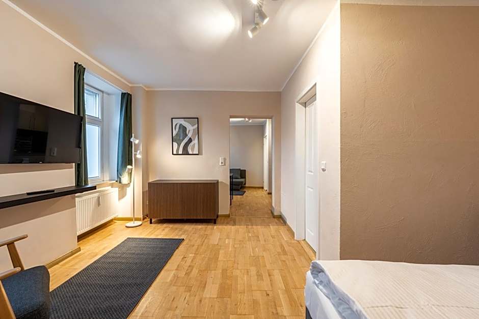 SUITE & APART