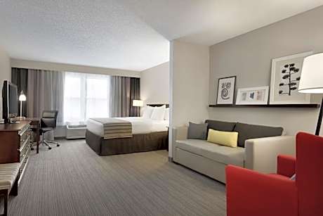 King Studio Suite with Sofa Bed - Non-Smoking